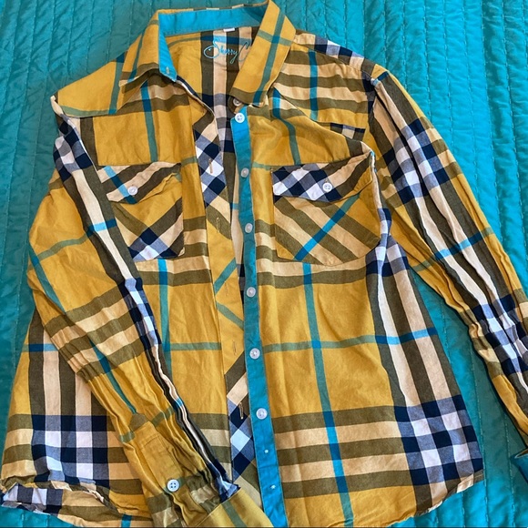 Sherry Cervi Long Sleeve Button Down Shirt - Picture 2 of 4